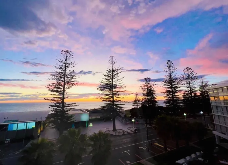 內皮爾小鎮的清晨美景。經紀人陳家倫提供