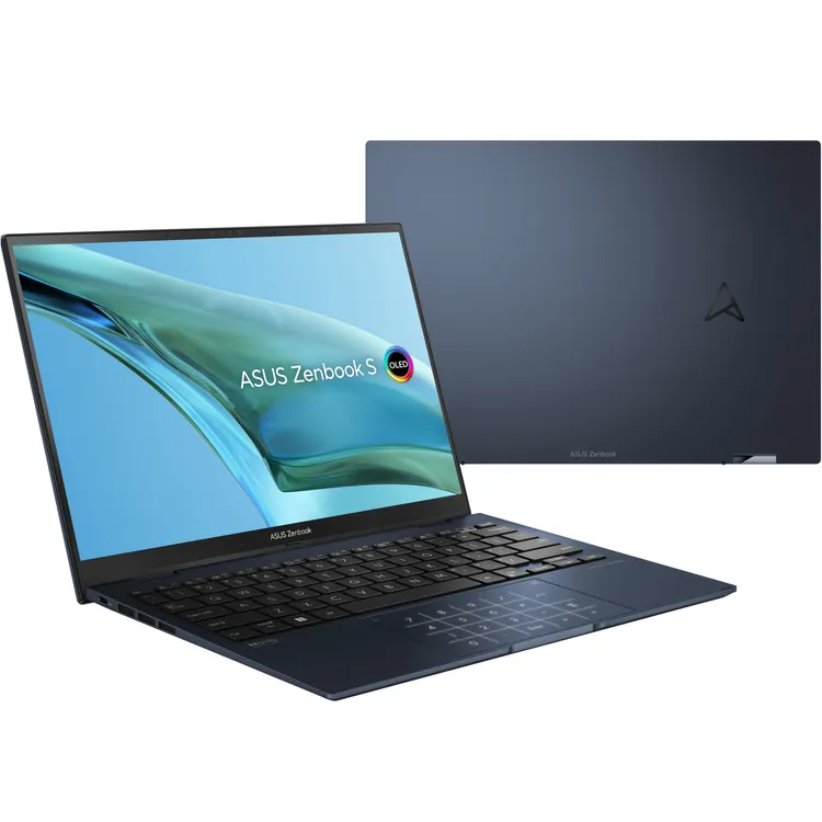 Zenbook S 13 Flip OLED(UP5302)輕巧方便攜帶。業者提供