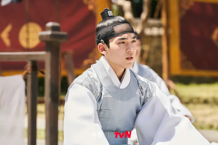文成賢飾演高貴人的兒子心昭君。翻攝tvN