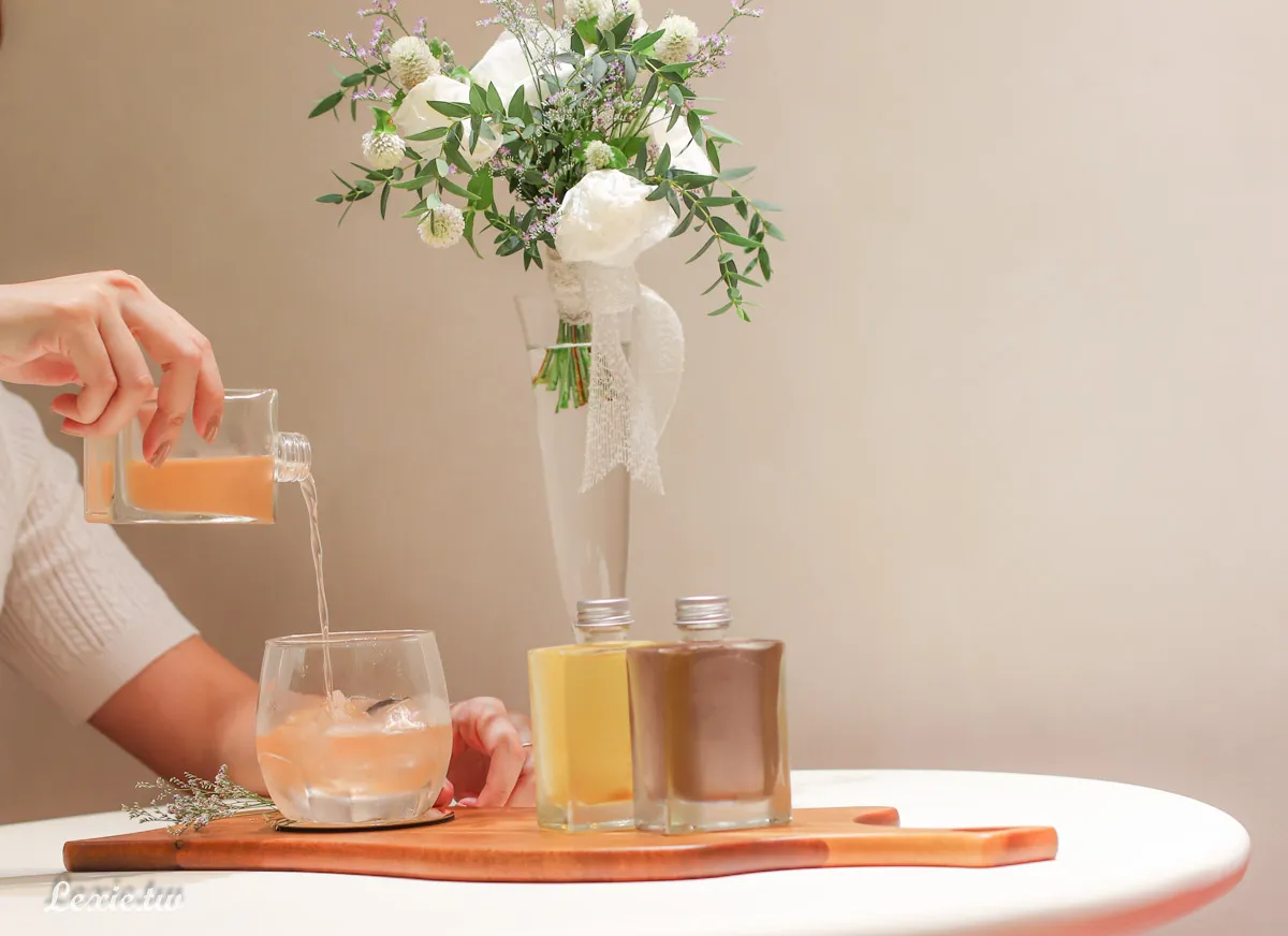 福寶寶與「安慰劑」酒吧聯名開發特色調酒。禁止酒駕;飲酒過量,有害健康。