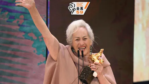 金馬獎|《哈勇家》素人阿嬤74歲抱獎 自嘲「我這麼老了」吐接拍心情