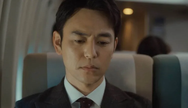 妻夫木聰在《那個男人》中的律師角色很壓抑。