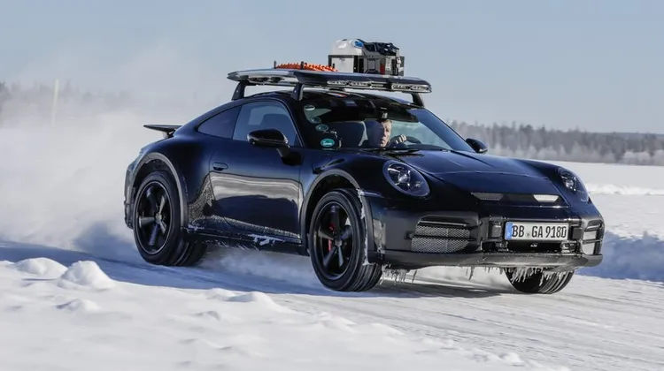 還未正式發表的全能越野911 Dakar，買家當然可以搶先下訂，只要先付百萬訂金即可。原廠提供