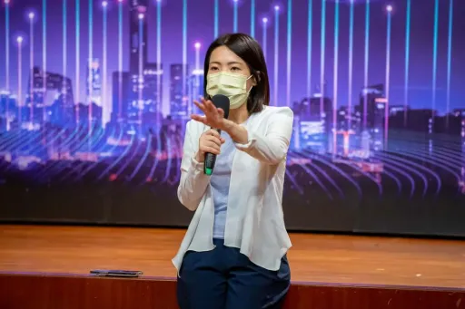 無良公關第三批截圖外流！ 側翼提醒「徐巧芯很難纏」喊集資律師費