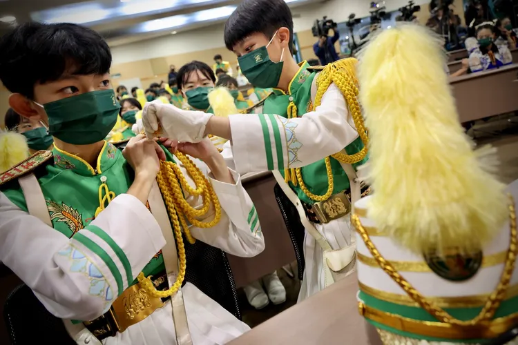 北一女樂儀隊學生將赴美國玫瑰花車遊行。林林攝