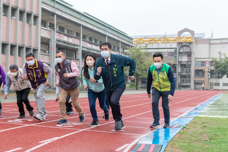 黃偉哲尋求連任，行政資源助力起跑。市府提供
