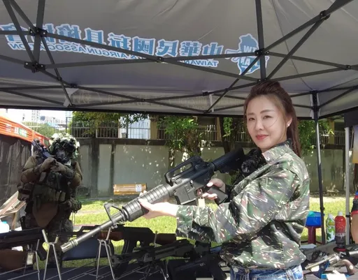 台灣赴烏戰士曝戰地殘酷實景　李婉鈺眼眶紅籲全民國防積極備戰