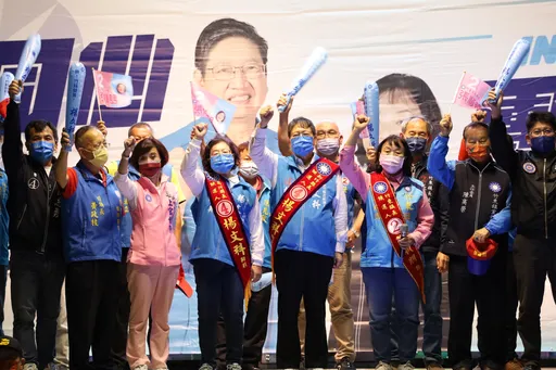 竹縣選前之夜|楊文科邀馬英九、吳敦義選前之夜助勢 周江杰逆風行腳取代車隊掃街