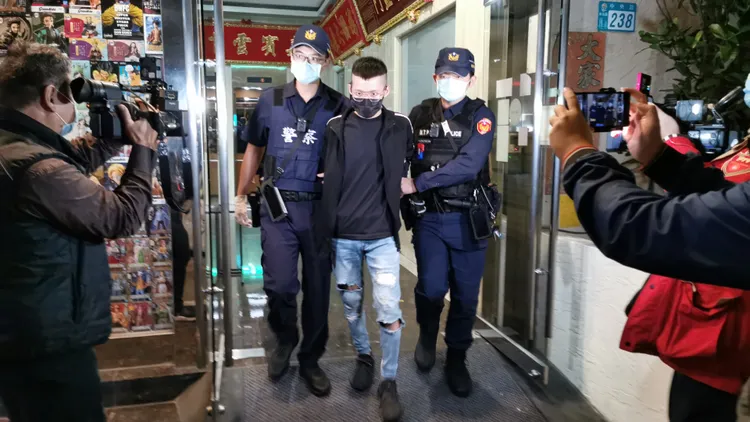 警方當場逮捕嫌犯。陸運鋒攝