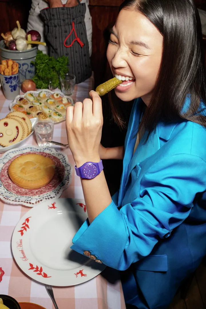 Gent Biocermatic新錶加入水晶時標，以閃亮元素增添聖誕節派對氣氛。品牌提供