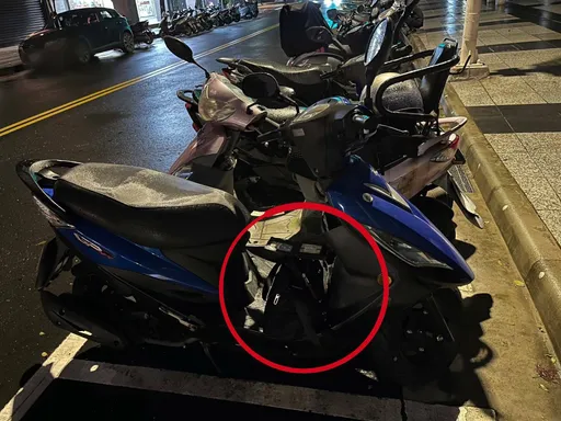 新北老翁借書後手提包忘了拿　警調閱監視器發現還在原地