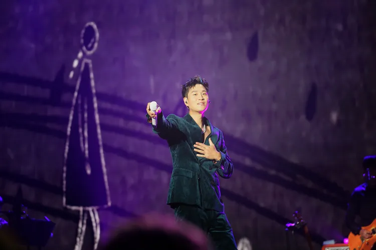 周興哲在美國舉辦2場演唱會，精選2首英文歌作為限定曲目。星空飛騰提供