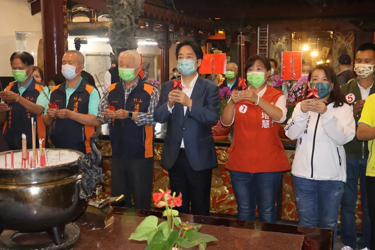 賴清德一晚連兩場參香行程，為蔡培慧助選。田兆緯攝