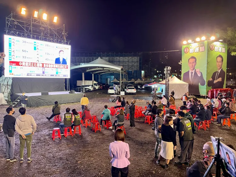 鄭運鵬競總現場。施昂強攝