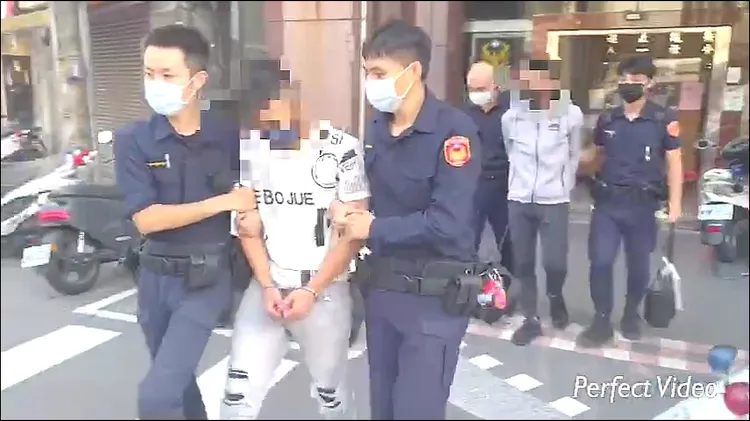 警方將劉男及廖男依毒品罪嫌移送，並建請羈押。警方提供