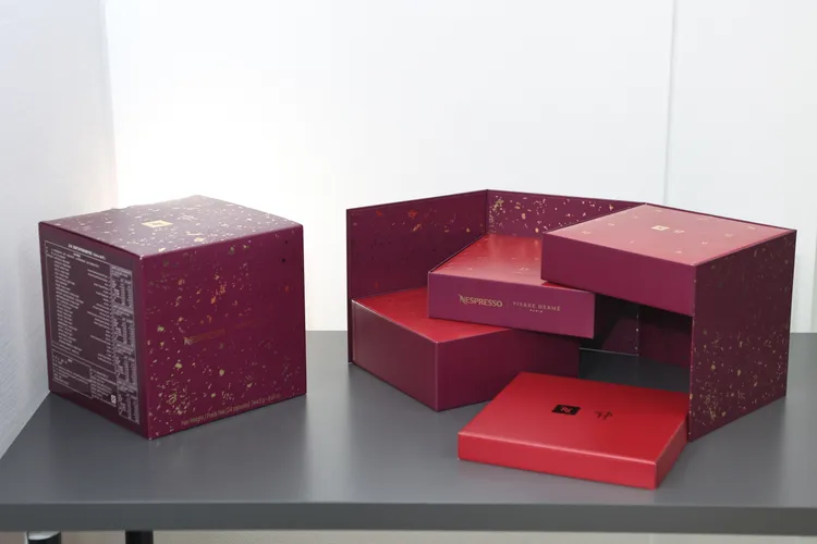 可做裝飾盒或展示架。翁玉信攝