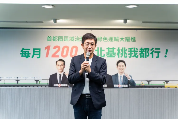 蔡適應說，交通部會大力協助。陳時中競總提供