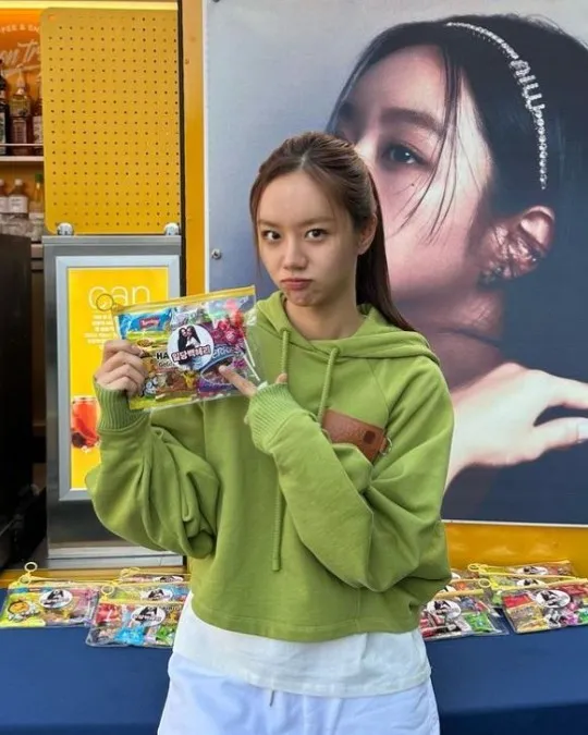 惠利收到好友BLACKPINK成員Jisoo（智秀）的應援咖啡車。翻攝惠利IG