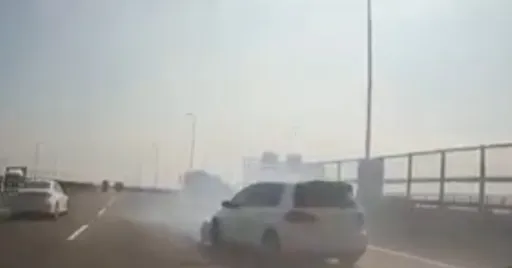 國三趕投胎「想切就切」!汽車與大貨車相撞打轉 聯結車險追尾畫面曝!