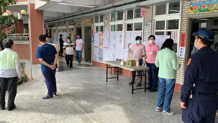 選情冷，台中市民政局估今年投票率應會比上屆低。曾雪蒨攝