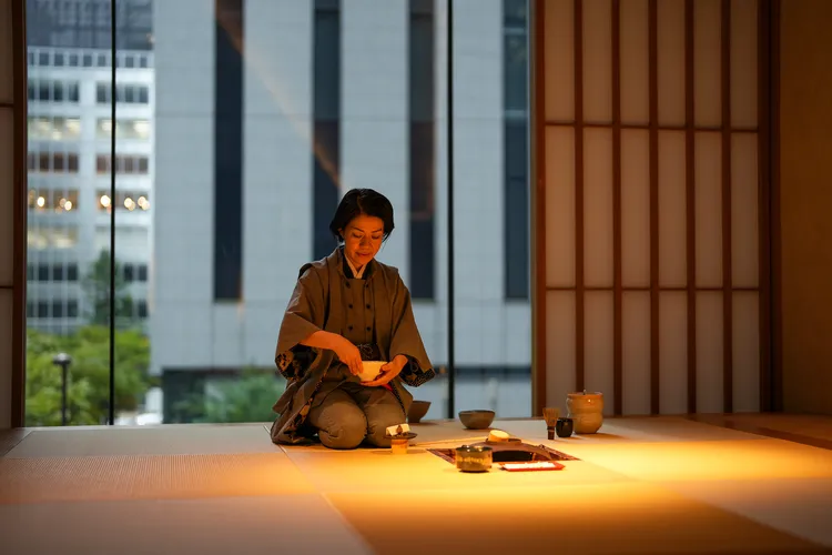 虹夕諾雅 東京為住客每日舉辦茶道課程，體驗費用8000日圓，須於前一日下午6點前預訂。田欣雲攝