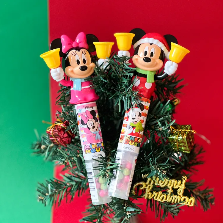 Heart迪士尼聖誕巧克力鈴鐺棒，售價239元。業者提供