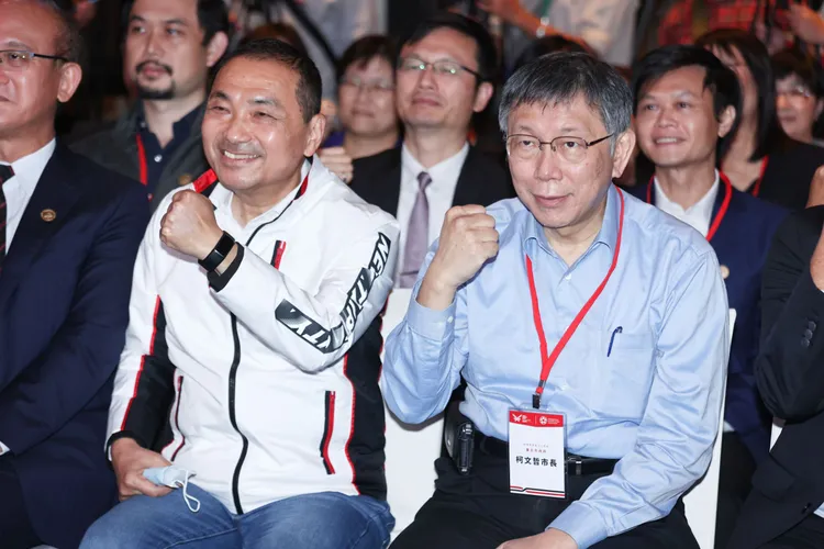 柯、侯對於2024合作都語帶保留。翁玉信攝