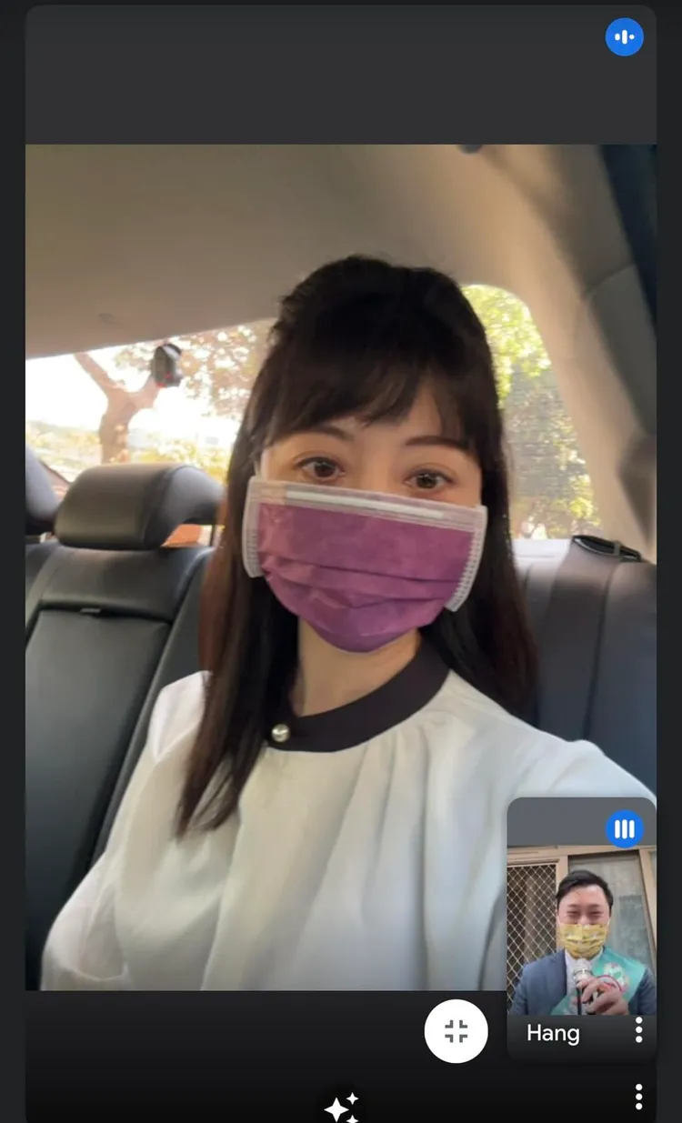 高嘉瑜用視訊向馬祖鄉親獻唱，力挺民進黨縣長候選人李問。翻攝李問FB