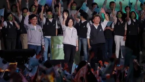 蔡英文造势秀绿营大团结 酸韩国瑜:票投一次就要选对人