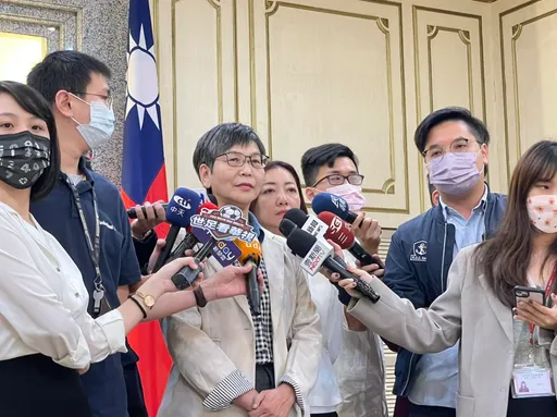 蔡壁如怒了！被影射檢舉搞垮高虹安　將提告周玉蔻
