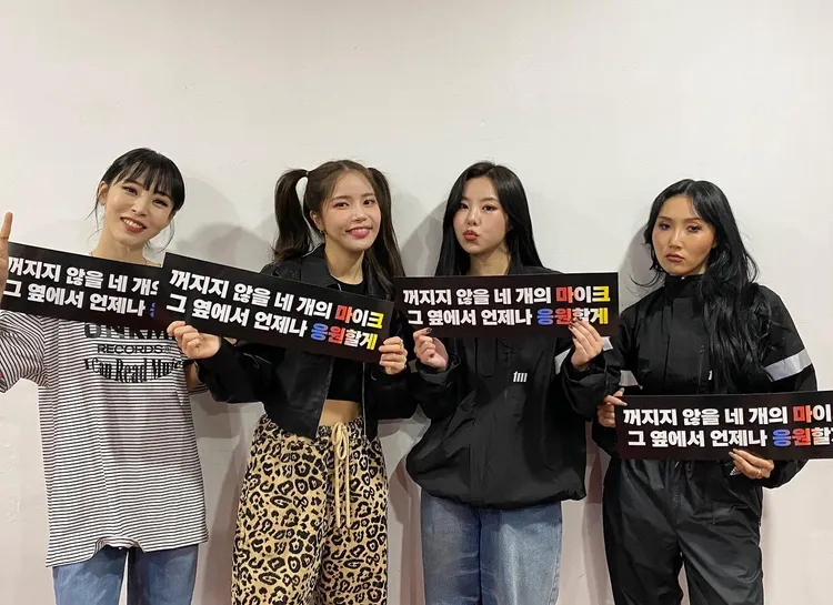 MAMAMOO昨天在首爾開唱，為世界巡演揭開序幕。翻攝MAMAMOO IG