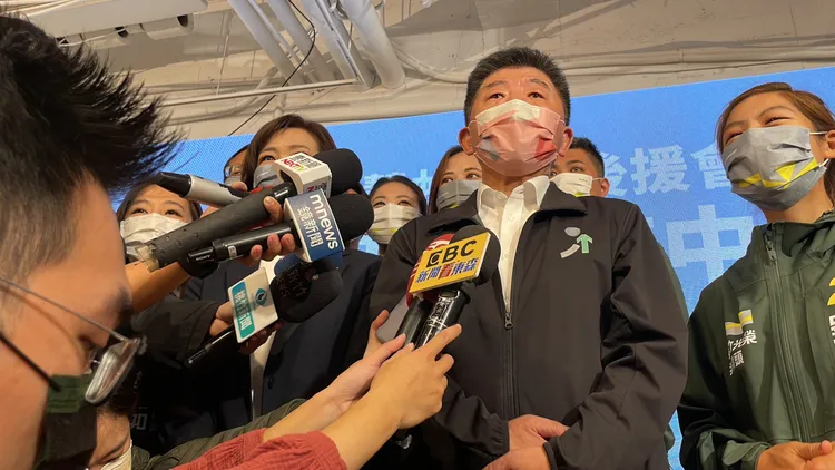 陳時中表示，柯文哲一向自視甚高，給普普這樣的評語「算是分數打得很高」，至於蔣萬安，他則認為像小學生參加演講比賽。黃羿馨攝