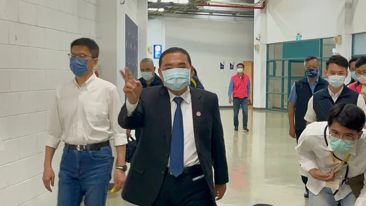 尋求連任的新北市長侯友宜期待透過政見會方式，讓新北市2030願景被看見。陸運陞攝