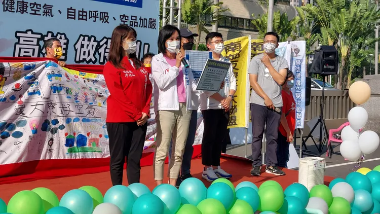 柯志恩要求，興達電廠一、二號燃煤機組在2023年除役。凃建豐攝