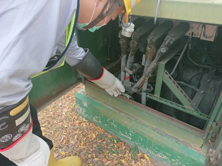 高雄前鎮區今早停電3947戶，台電派員搶修。台電提供