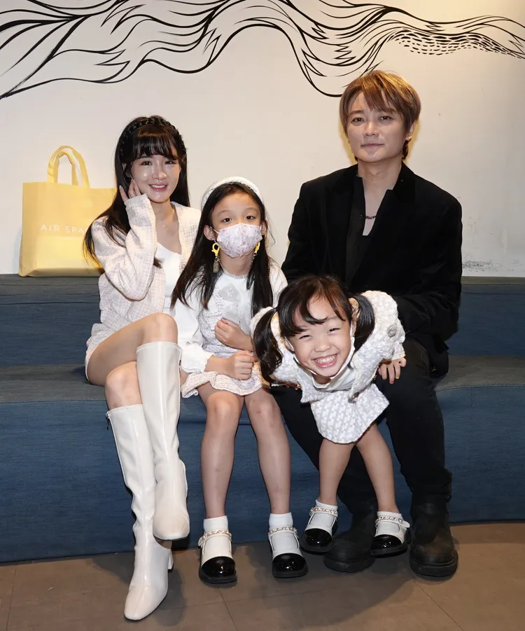 夫妻倆的寶貝女兒相當可愛。陳德興攝