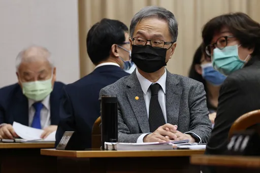 蔣萬安諷高端「萬般皆失敗，唯有股價漲」　薛瑞元：公司公布價格干我啥事