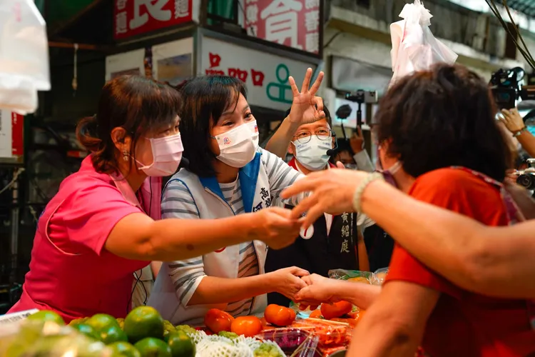 柯志恩批評，陳其邁因選舉行程而耽誤市政行程。柯辦提供