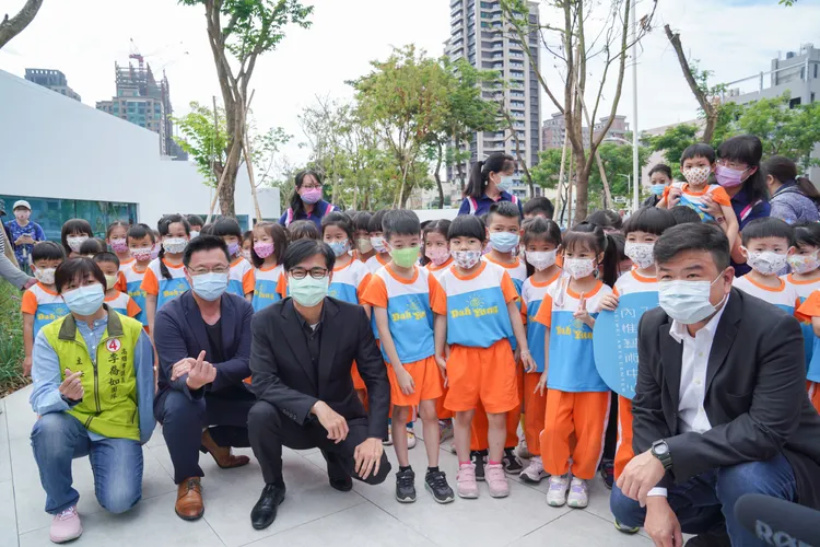 陳其邁今天主持內惟藝術中心試營運。市府提供