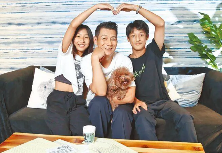 聶雲獨自在台灣照顧一雙兒女。翻攝聶雲IG