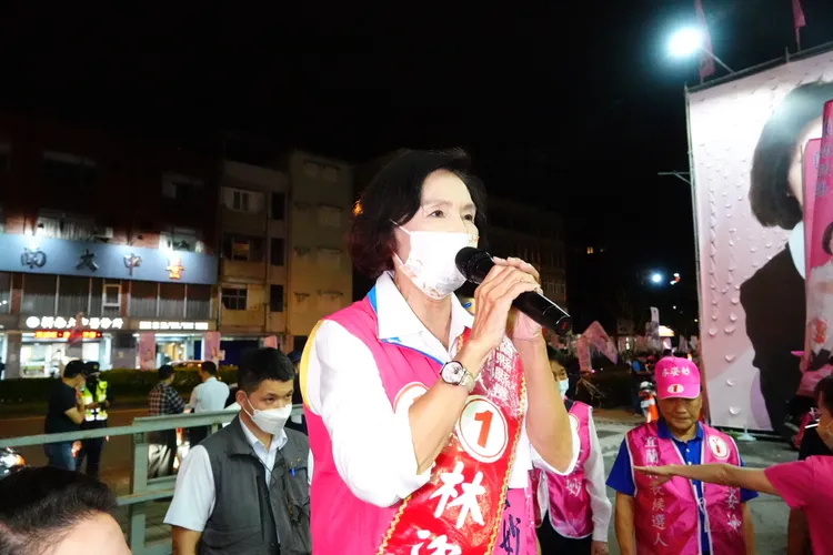 林姿妙說，一路以來認真做事，一步一腳印，相信鄉親都有看到。林柏志攝