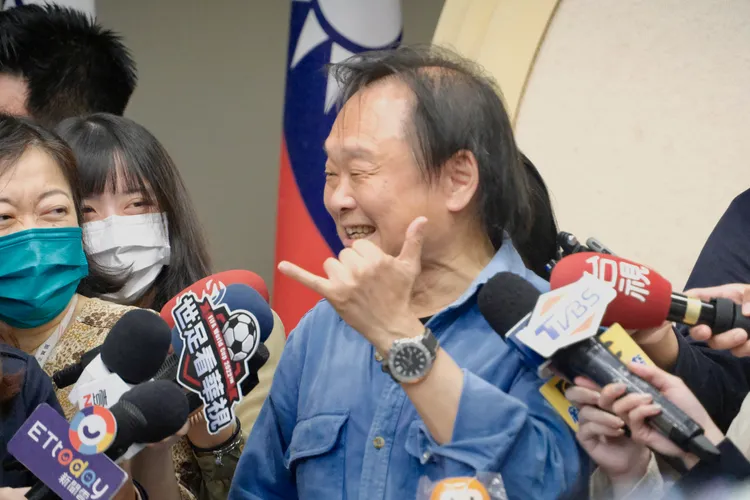 王世堅被逼問票投陳時中還是黃珊珊時，噴出許多內心話。陳志淵攝