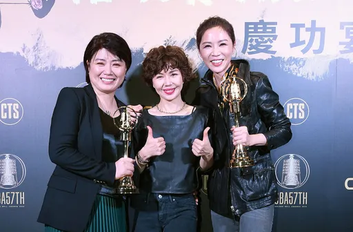 《俗女2》隔10天再敲金鐘 嚴藝文爽嗑蚵仔麵線「就是陳嘉玲啊」