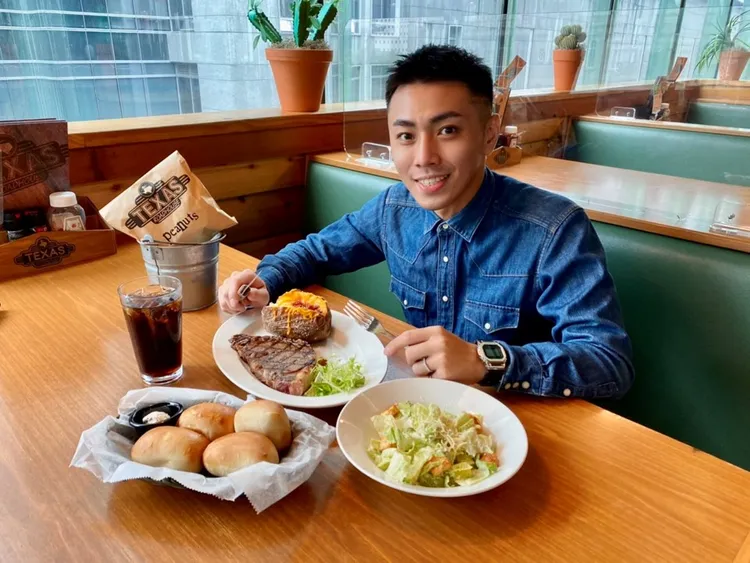 Texas Roadhouse 德州鮮切牛排祭出「超人氣」肋眼牛排雙11限定優惠。業者提供