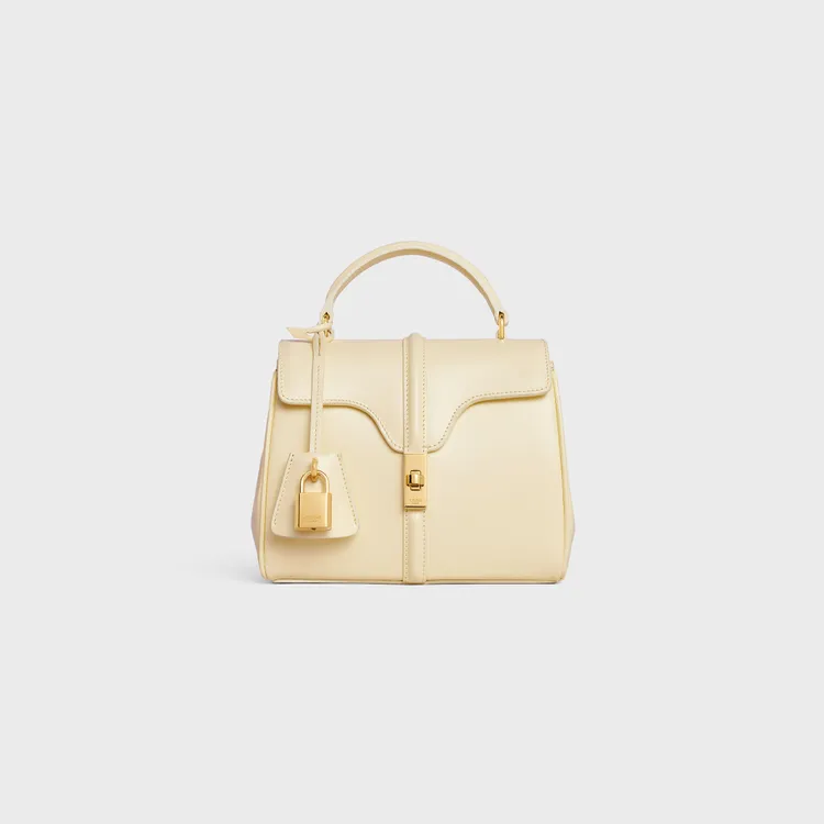 CELINE 16鎖頭小牛皮革迷你手提包，11萬元。品牌提供