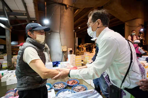 拂曉出擊桃園果菜、魚市場 鄭運鵬:最後衝刺1天當3天用