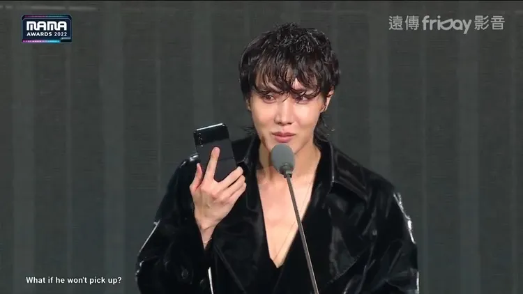 J-HOPE打越洋電話給JIN。翻攝friDay影音