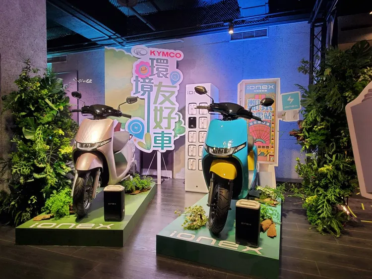 光陽針對Ionex i-One車系推出購車優惠，年底前再送首年免費騎到飽。林浩昇攝