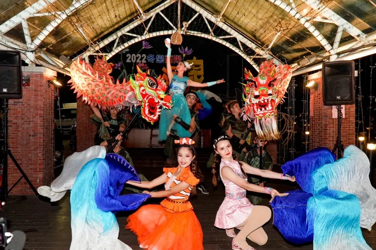 12月5日至9日及12月11日延續開幕盛會熱力，皆辦理「歡樂小踩街」活動。縣府提供