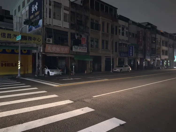 高雄義享天地鬧區今晚無預警停電。資料照片